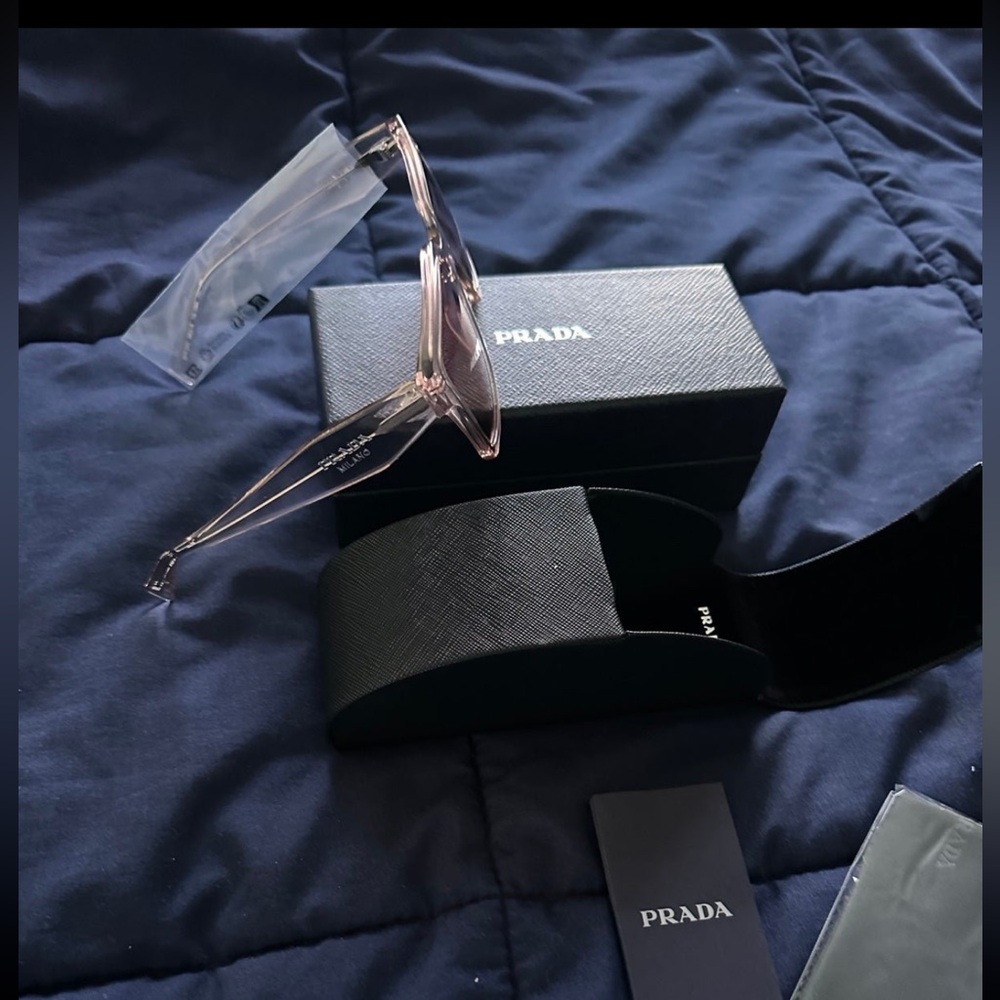 New Prada oversized 57 mm Elegant Pink Sunglasses - Picture 5 of 7